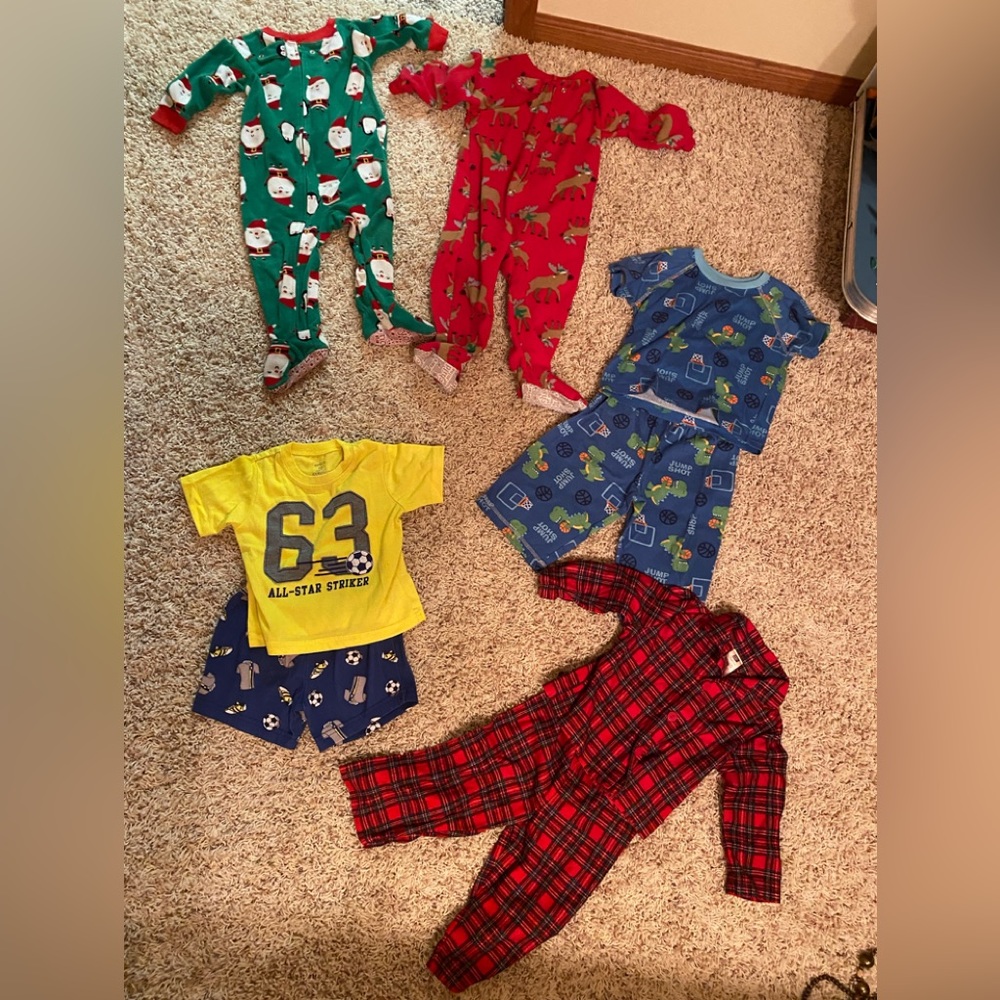 18 month boy’s pajamas lot